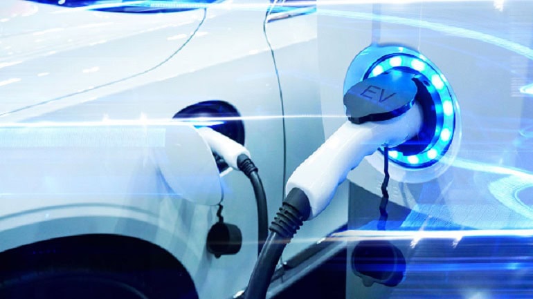 2025 yılının en popüler teknoloji ürünleri elektrikli araçlar